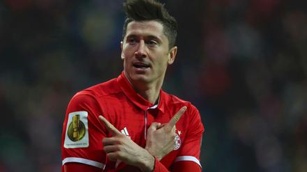 Robert Lewandowski jubelt.
