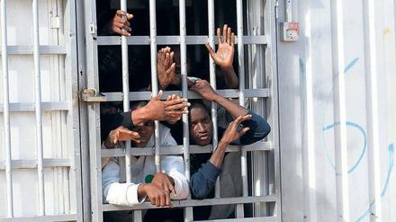 Flüchtlinge leben in Libyen unter unmenschlichen Bedingungen. 