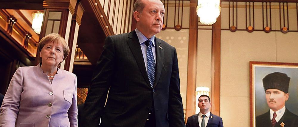 Kanzlerin Angela Merkel und der türkische Präsident Recep Tayyip Erdogan Anfang Februar in Ankara.