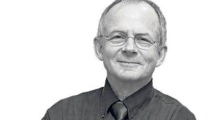 Der Autor: Lothar Zechlin, Professor i. R. an der Universität Duisburg-Essen.
