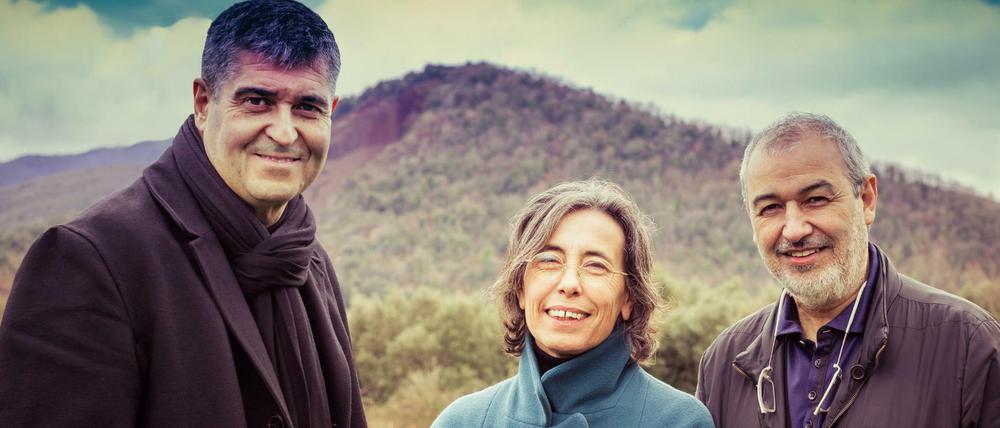 Das spanische Architekten-Trio Rafael Aranda (l-r), Carme Pigem und Ramon Vilalta sind die diesjährigen Pritzker-Preis-Träger.