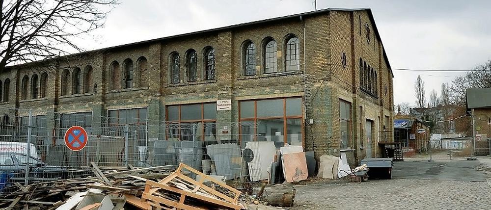 Hinter dem Finanzamt Kreuzberg, zwischen Mehringdamm und Obentrautstraße, liegt das Dragoner-Areal.
