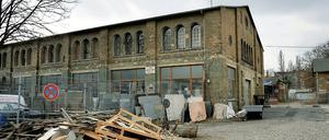 Hinter dem Finanzamt Kreuzberg, zwischen Mehringdamm und Obentrautstraße, liegt das Dragoner-Areal. 