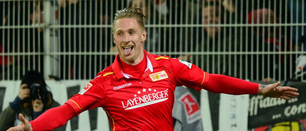 Unions Sebastian Polter feiert den Treffer zum 1:0 gegen Würzburg. 
