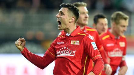 Union freut sich über den Sieg gegen Würzburg.