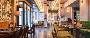 Im Retro-Stil. Den "Social Space" im Erdgeschoss des Hotels hat die israelische Designerin Alona Eliasi eingerichtet.