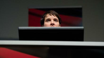 Die AfD-Bundesvorsitzende Frauke Petry bei einer Wahlkampfrede in Lübeck.