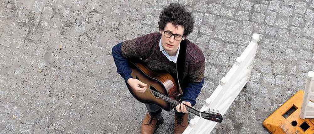 Lauter laute Liebeslieder. Schon mehr als 50 Mal hat sich der Schöneberger Musiker Sebastian Voigt als "Anton Schutt" verliebt.