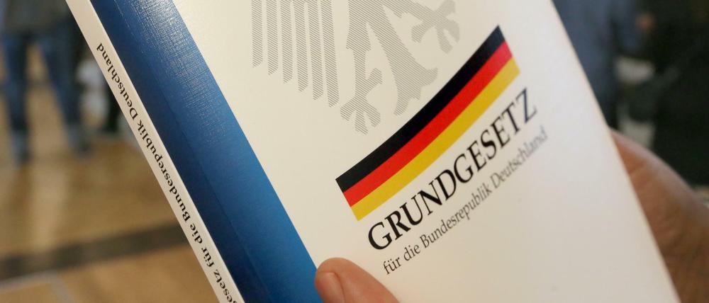 Noch eine Ergänzung: Kommunalhilfen sollen auch ins Grundgesetz.