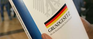 Noch eine Ergänzung: Kommunalhilfen sollen auch ins Grundgesetz.