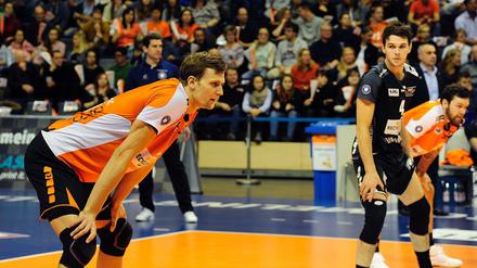 Robert Kromm (l.) war immer bereit und spielte stark - seine Volleys verloren aber trotzdem. (Archivbild)