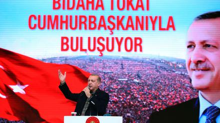 Erdogan bewirbt Erdogan: Szene einer Versammlung mit dem Präsidenten am Wochenende.
