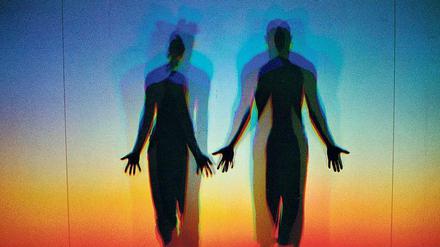 Wenn der Dunst aufklart: Ania Buraczynska und Rafael de Paula in der französischenProduktion „Nebula“, zu sehen im Haus der Berliner Festspiele. 