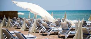 Noch leer: Ein Strand im türkischen Antalya