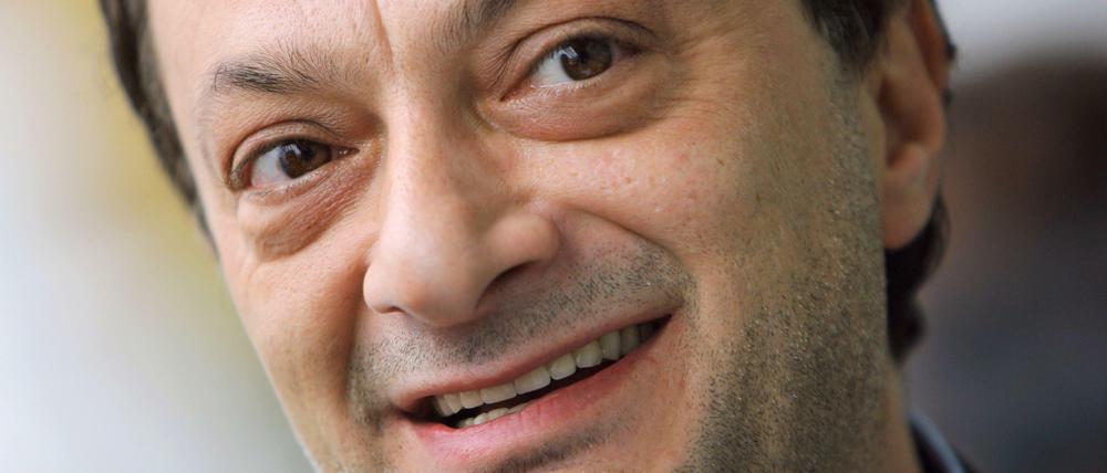Luther aufs Maul geschaut. Der Schriftsteller Feridun Zaimoglu, 52, nimmt sich in seinem neuesten Roman dem großen Reformator an.