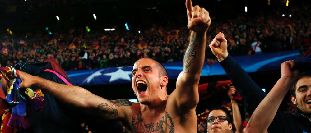 Zum Ausrasten. Barcelona-Fans feiern das beinahe unglaubliche Comeback ihres Teams.