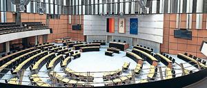 Der Antrag, der erwartungsgemäß keine Mehrheit hatte, wurde in die Ausschüsse vertagt.