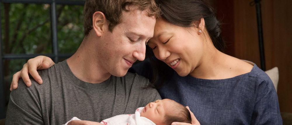 Mark Zuckerberg und seine Frau Priscilla mit ihrer ersten Tochter Max im Dezember 2015.