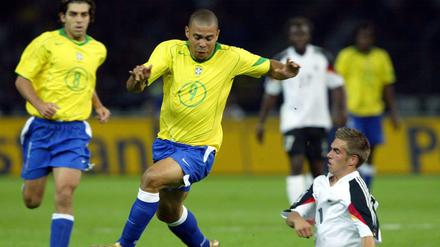 Lang ist's her: 2004 war die brasilianische Nationalmannschaft zuletzt zu Gast im Berliner Olympiastadion, damals noch mit dem Duell Ronaldo (der Echte) gegen Philipp Lahm.