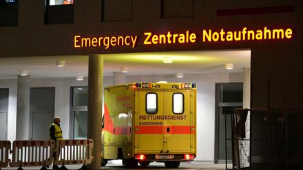 Auch rund um die Notaufnahme der Charité in Berlin-Mitte arbeiten Beschäftigte der Tochterfirma CFM.