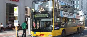 Berlin, BVG-Bus Linie M85 