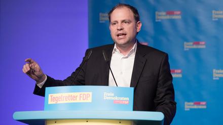 Der Kandidat Christoph Meyer spricht am 10.03.2017 in Berlin bei der Bundeswahlversammlung der FDP Berlin.