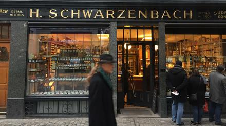 Getrocknete Beeren und Amaretto Kaffee: Im "Kolonialwaren Schwarzenbach" in der Altstadt findet man feine Spezialitäten. 
