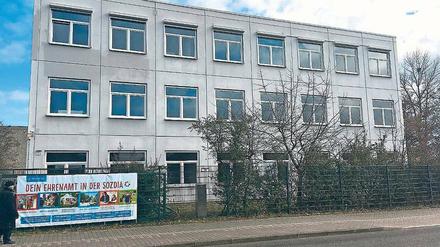 Diese alte Schule wurde umgebaut und wird heute in Betrieb genommen. Durchschnittlich 100 solcher Jugendlichen kommen pro Monat in der Hauptstadt an.