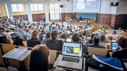 Im Netz. Welche digitalen Lehrformate nützen, wird jetzt erforscht. 