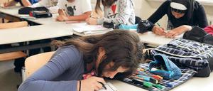 Die Anfangszeit der Reform war vor allem deshalb kritisch, weil viele Schulen fusionieren mussten. Dies betraf auch diese Schüler der Johanna-Eck-Schule.