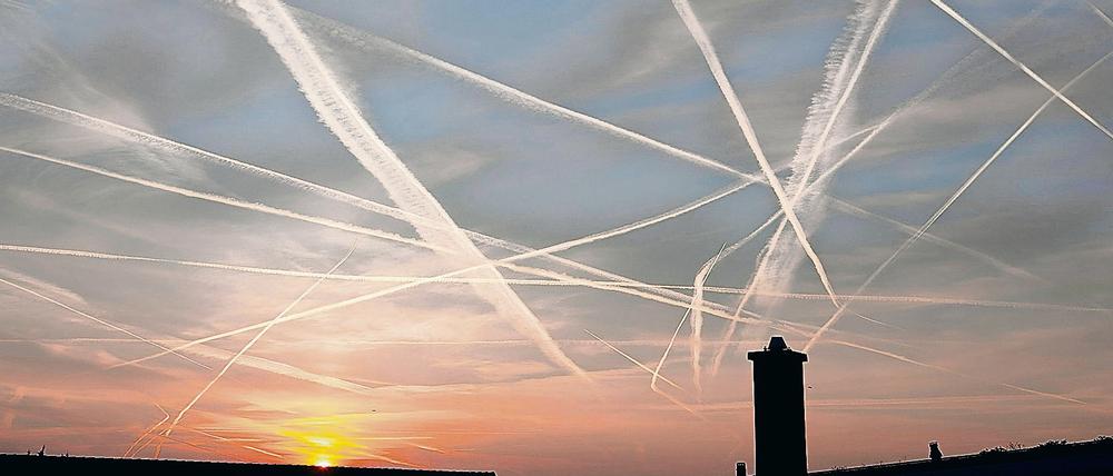 Nur Kondensstreifen? Oder doch Chemtrails?