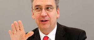 Kartellamtspräsident Andreas Mundt würde sich freuen, wenn sich Amazon auf den Lebensmittelmarkt wagt. 