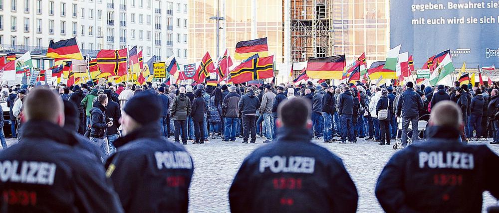 Pegida-Kundgebung im März 2015 in Dresden
