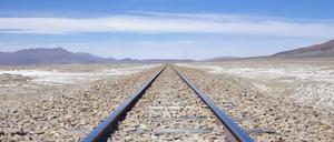 Es fährt ein Zug - vielleicht irgendwann. Quer durch Südamerika soll einmal die Trasse führen.  