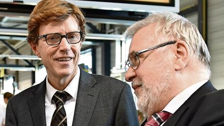 BER-Geschäftsführer Engelbert Lütke Daldrup, hier mit BER-Aufsichtsratschef Rainer Bretschneider (r).