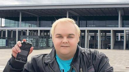 Tourist im Terminal. Gerome Jeames machte auf seinem Rundgang durch das Flughafengebäude Schnappschüsse – völlig ungestört. 