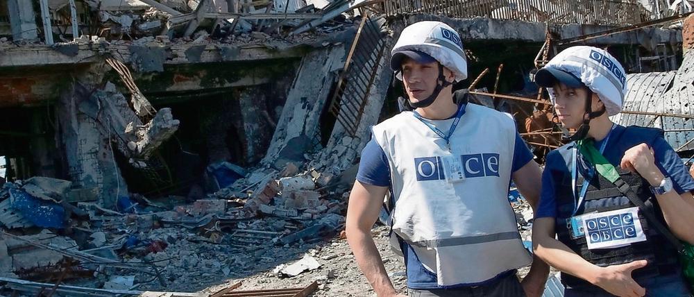 OSZE-Beobachter in Donezk, Ukraine, Mai 2015.