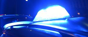 Das Blaulicht eines Polizeifahrzeuges. 