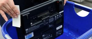 Aus Angst vor Terroranschlägen wird auch die britische Regierung die Mitnahme von Laptops im Handgepäck einschränken.