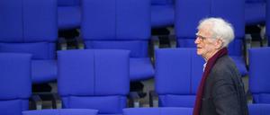 Lehnsherr sucht Nachfolge. Hans-Christian Ströbele wird seine Ländereien zur nächsten Bundestagswahl vererben.