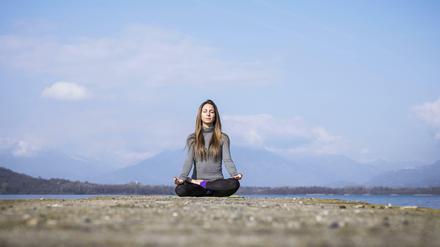 Für Bruchteile von Sekunden öffnet sich während der Meditation die grenzenlose Weite des tiefen Getragenseins.