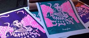 Am Sonntag geht es los. Die Plakate für die Berliner Hafla liegen aus.