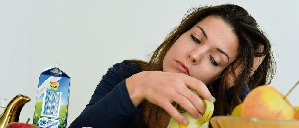 Viele Berufstätige sind schon morgens müde, wenn sie zur Arbeit gehen.