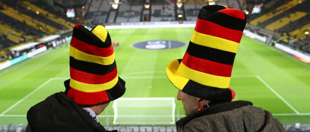 Deutschland gegen England war das Abschiedsspiel von Lukas Podolski. Andere Themen hatten offenbar keinen Platz.
