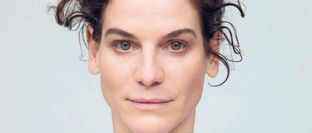 Bibiana Beglau, 45, ist Schauspielerin und am kommenden Dienstag um 22 Uhr 45 in der neuen ARD-Reihe „Über Barbarossaplatz“ zu sehen.