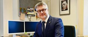 In Spandau hat sich der ehemalige Bundeswehr-Offizier Andreas Otti als Mitglied des Bezirksamtes lautlos etabliert.