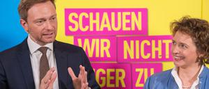 FDP-Chef Christian Lindner und Generalsekretärin Nicola Beer stellten das Programm vor.