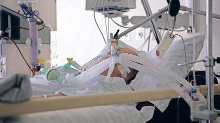 Spekulativ. Angeblich werden jährlich Tausende von Klinikpatienten zu Opfern des überlasteten Personals.