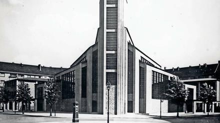Himmelwärts. Die Gustav-Adolf-Kirche im Jahr 1934. 