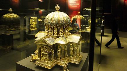 Das Kuppelreliquiar (Ende 12. Jahrhundert) ist Teil des Welfenschatzes, der als eine der Hauptattraktionen der Berliner Museen gilt. 
